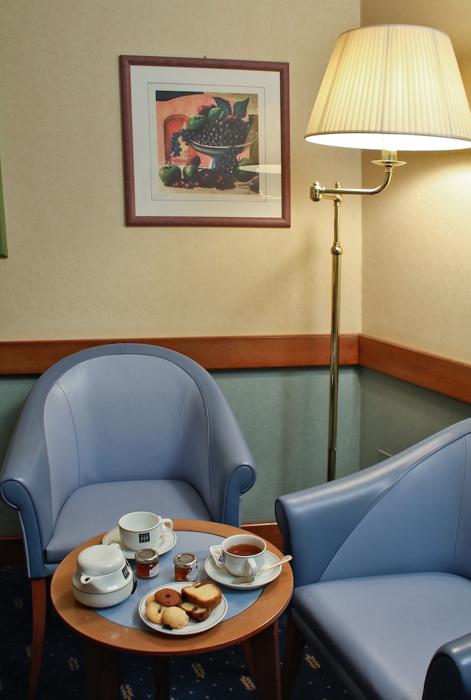 Hotel Del Campo 39/64