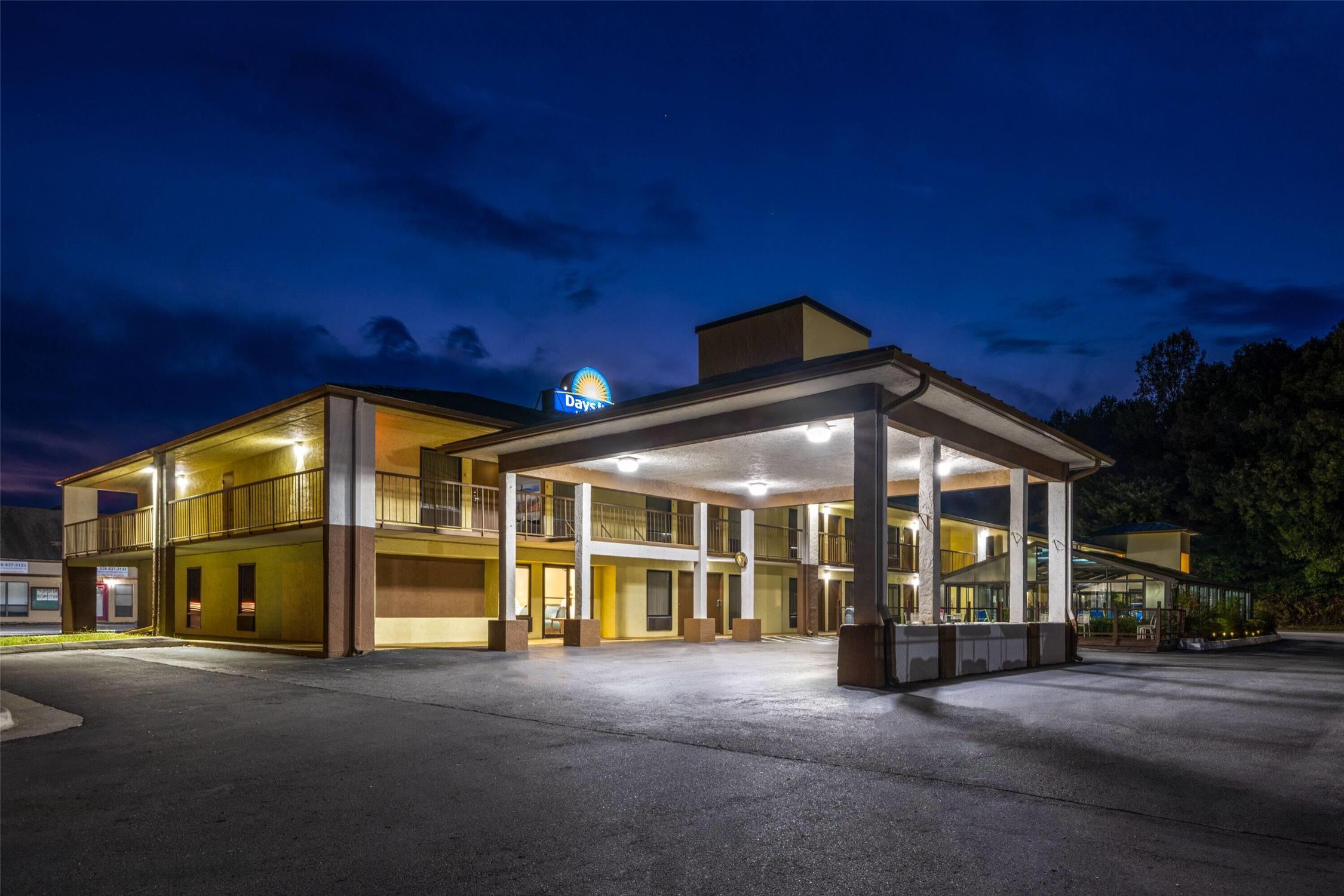 Days Inn by Wyndham Murphy 8/45