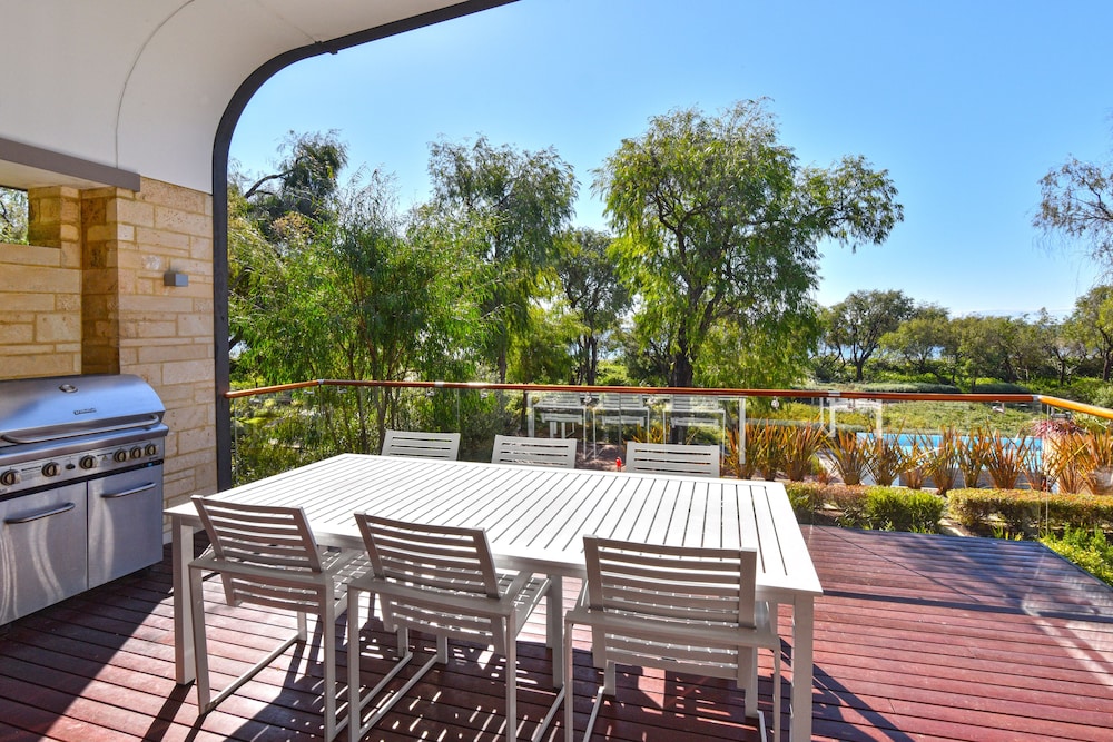 AQUA RESORT BUSSELTON 32/50