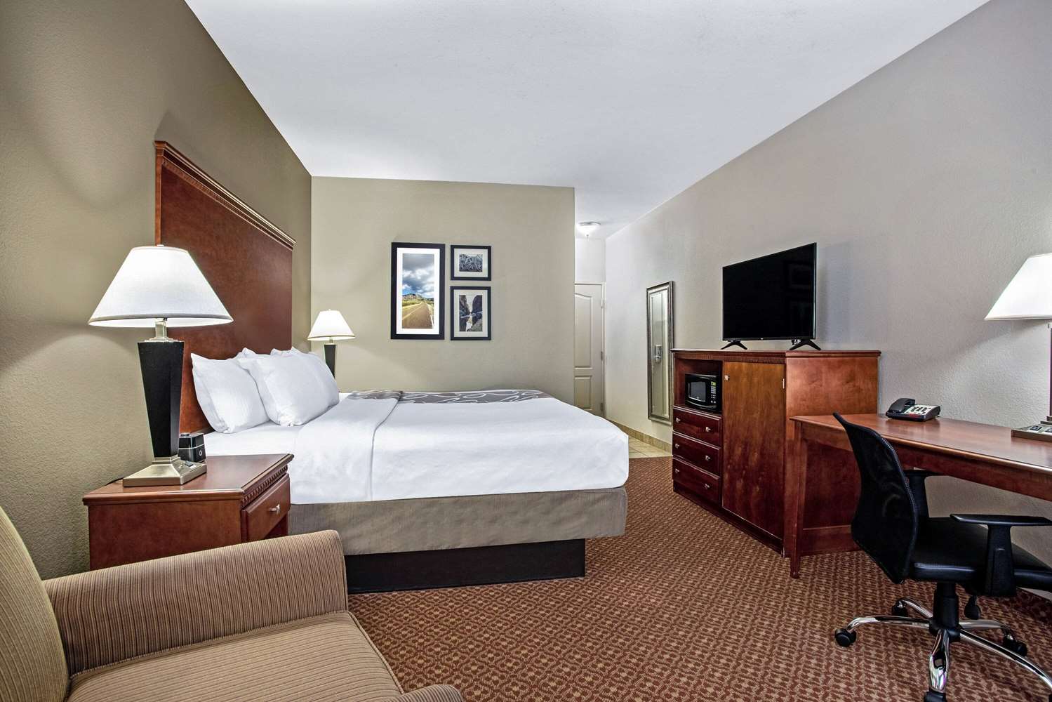La Quinta Inn & Suites by Wyndham Fairfield TX 9/58