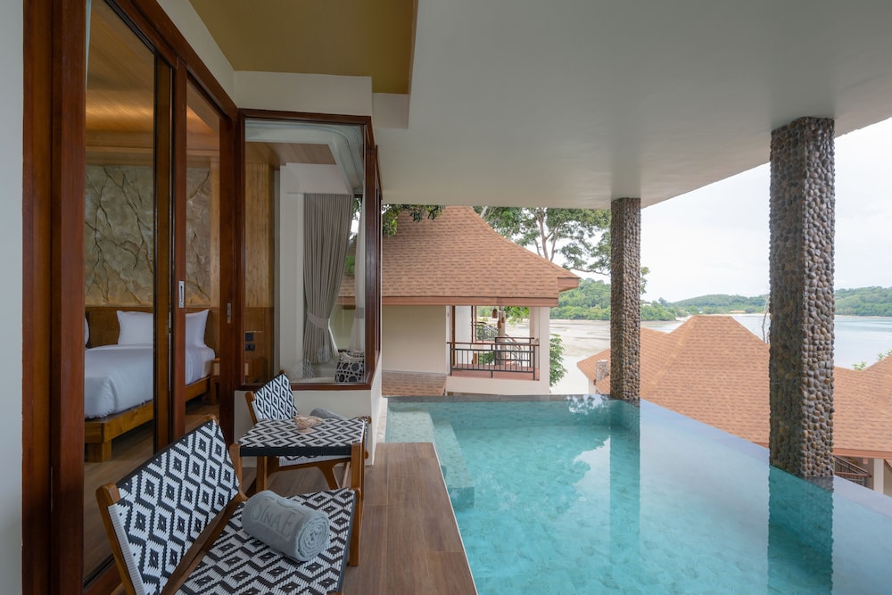Sinae Phuket Luxury Hotel 41/78