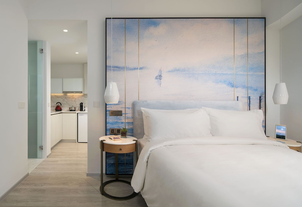 Lanson Place Winsland Residences 12/40