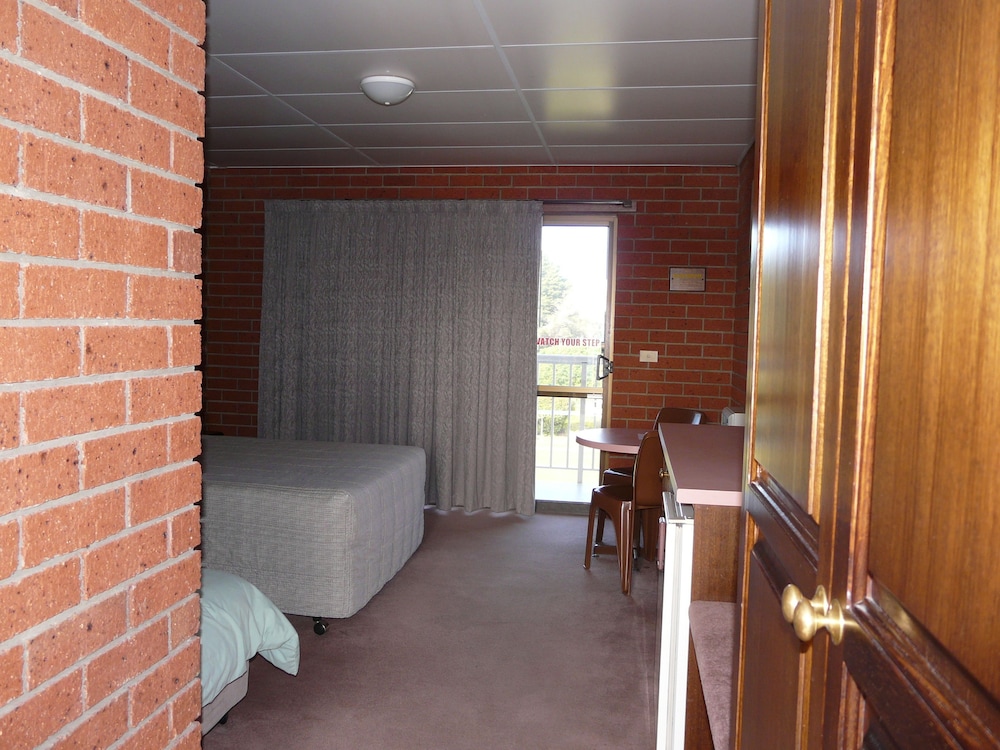 Swansea Waterloo Inn 24/50