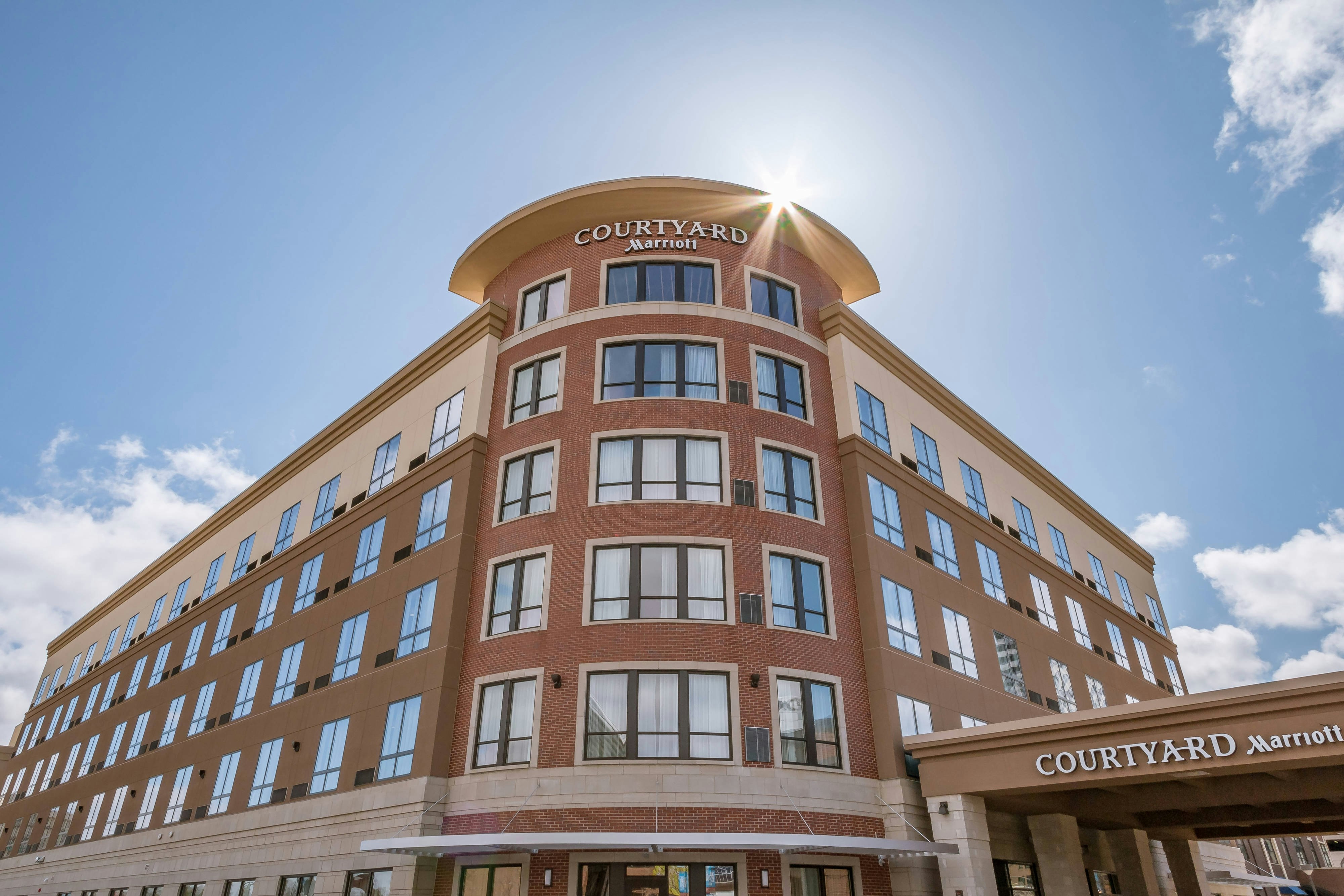 Courtyard By Marriott South Bend Downtown 1/52