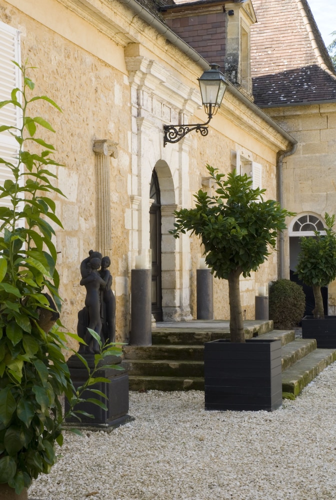 Chateau Les Merles 46/49