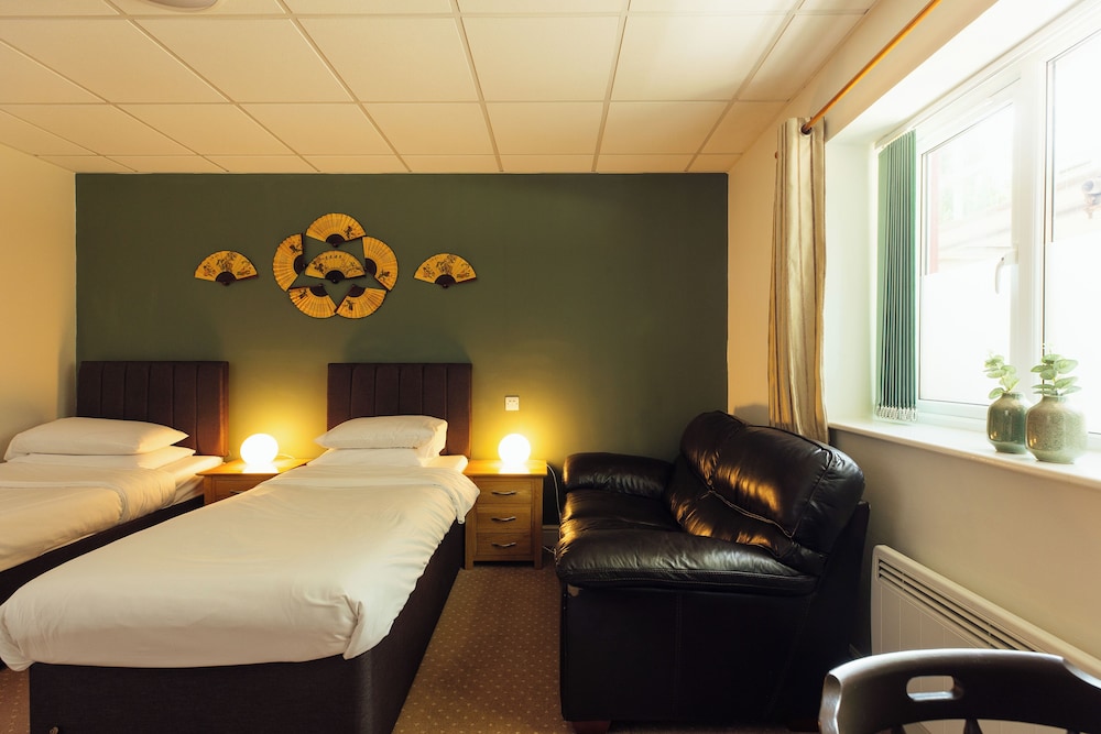 The Woodridge Inn Hotel 11/54