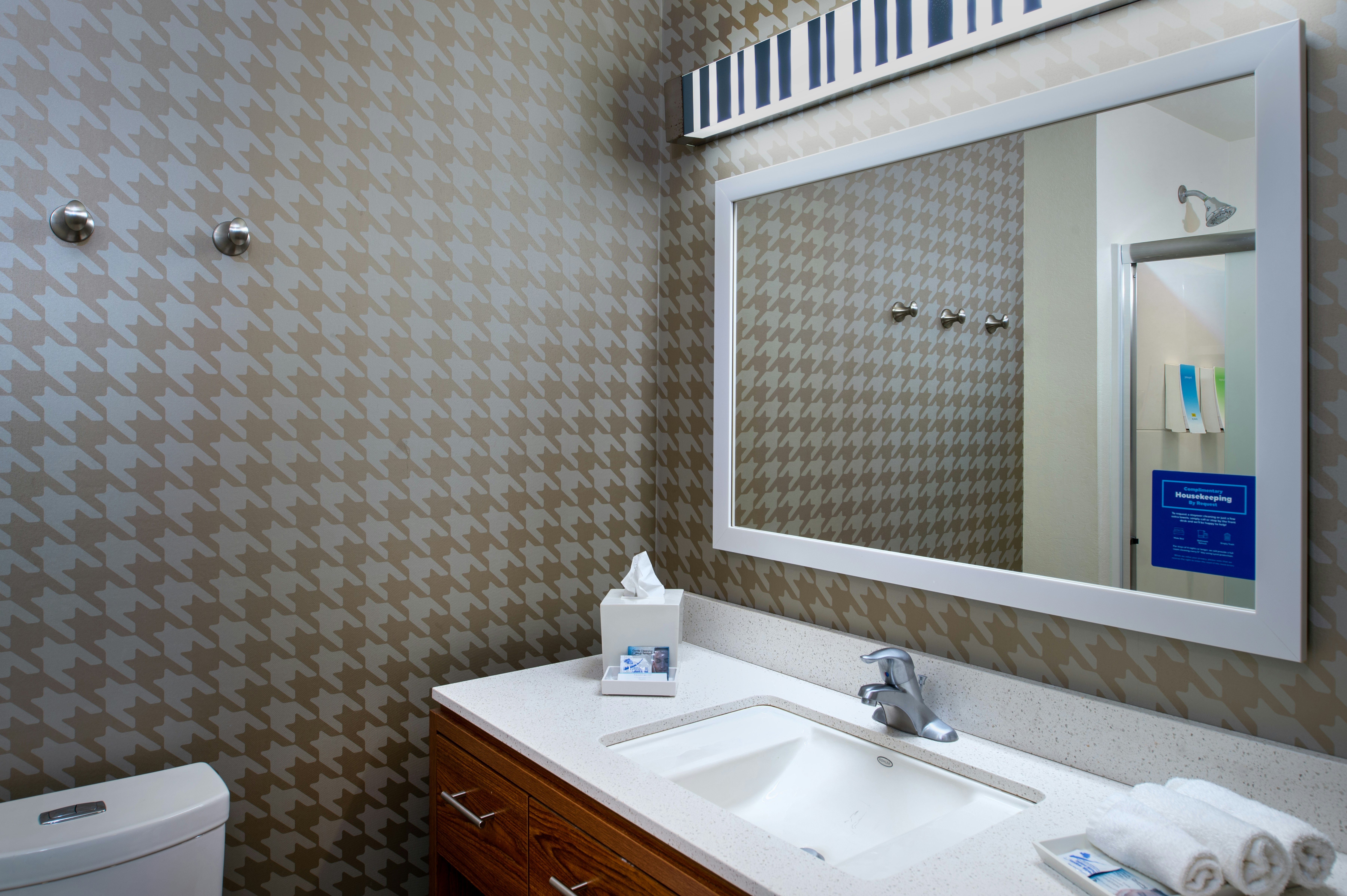 PREMIUM, STUDIO, SUITE, KING BED