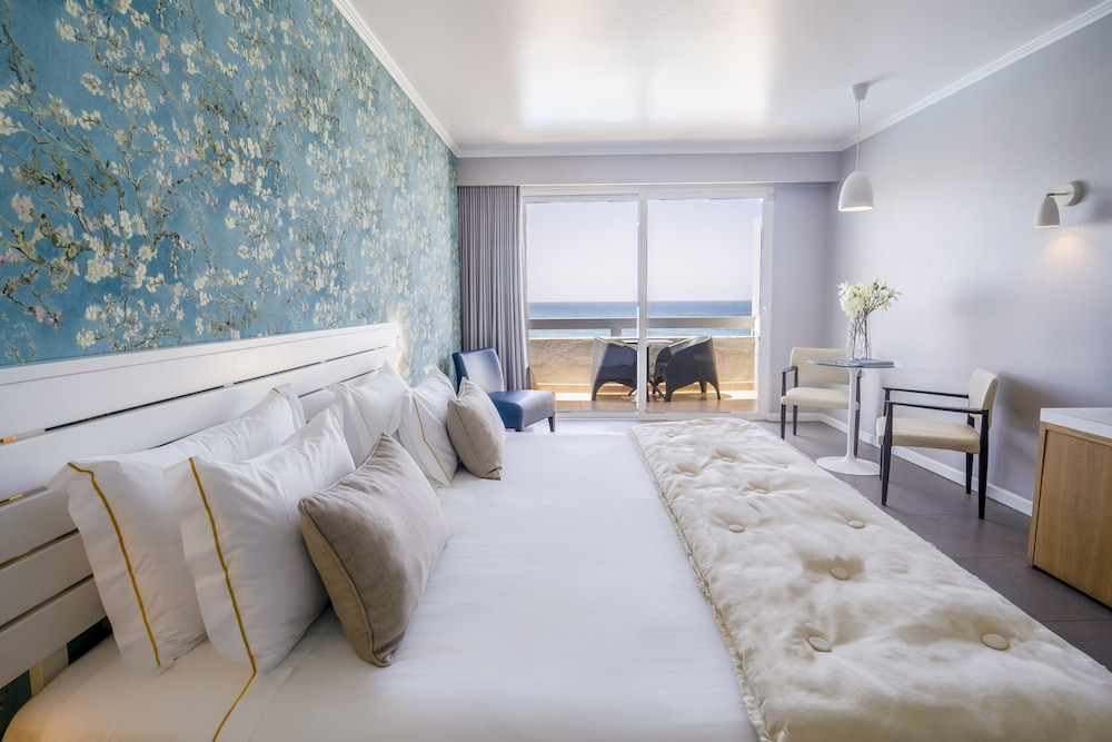 Hotel Arribas 25/66