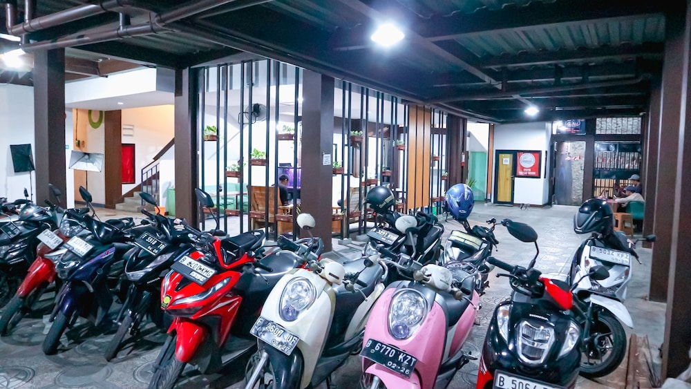 OYO 3728 Tunas Plaza Residence 14/24