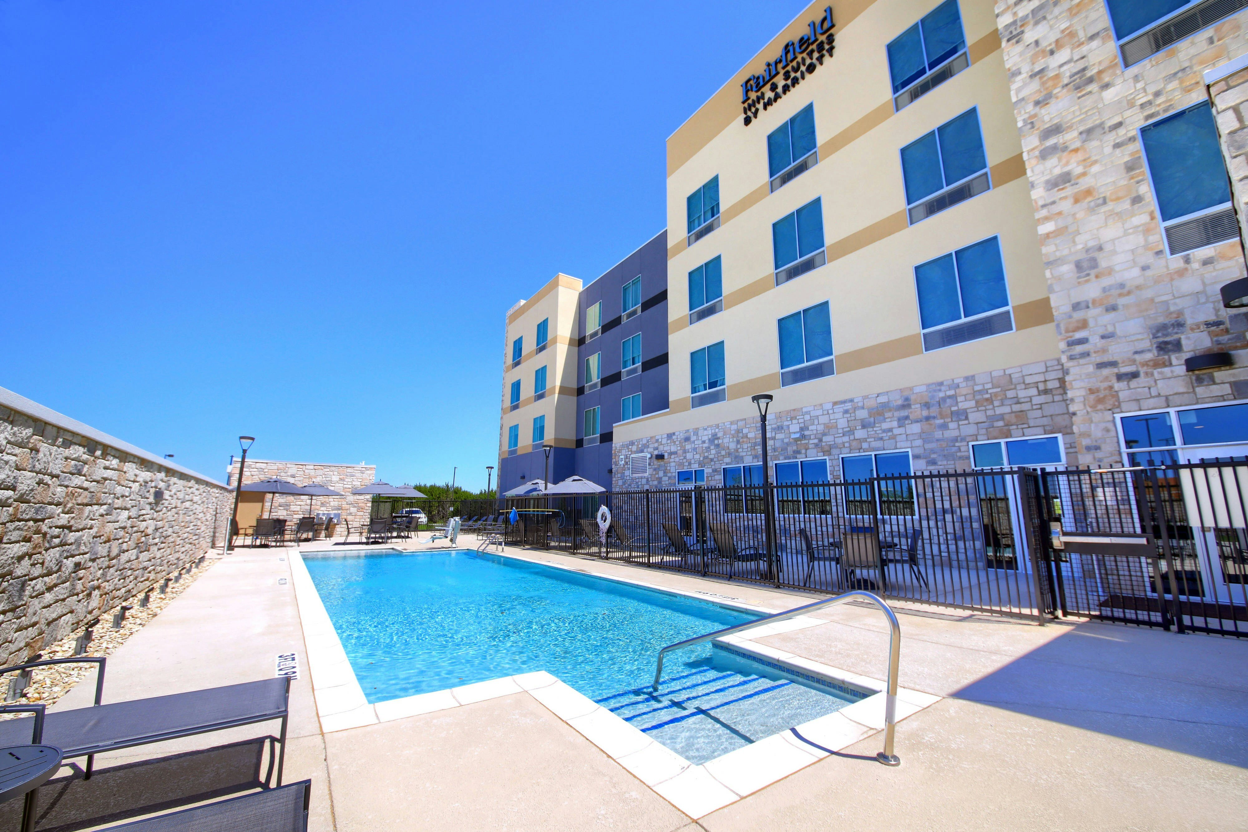 Fairfield Inn And Suites By Marriott Dallas Cedar Hill 6/42