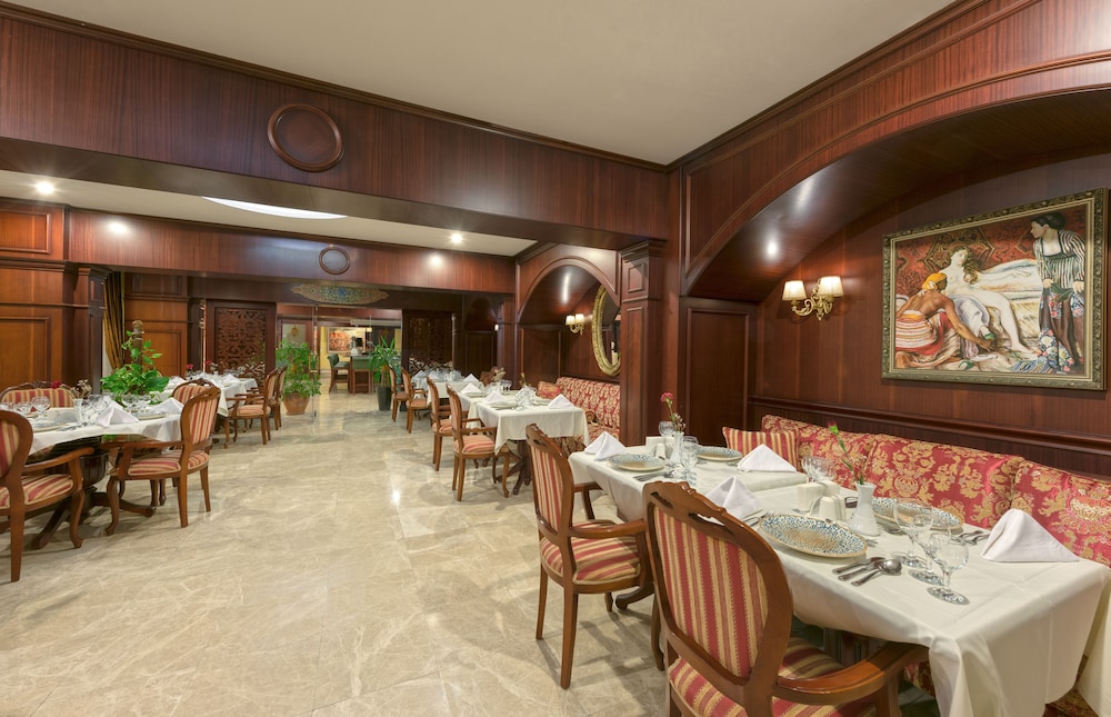 Antique Roman Palace - Adults Only Ultra All Inclusive 36/50