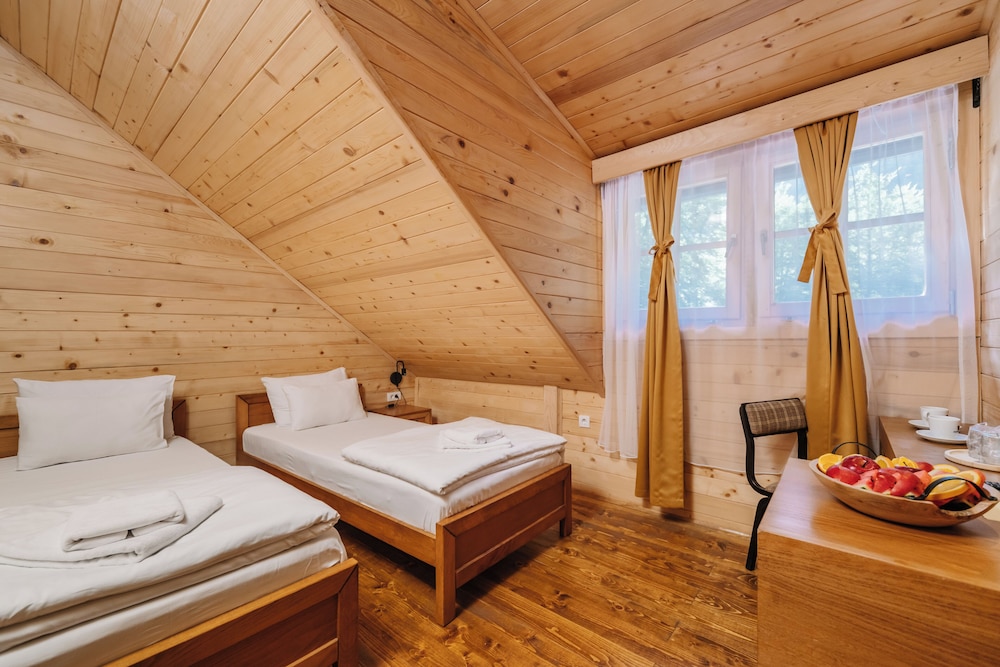 Hotel Porto Tara 8/60