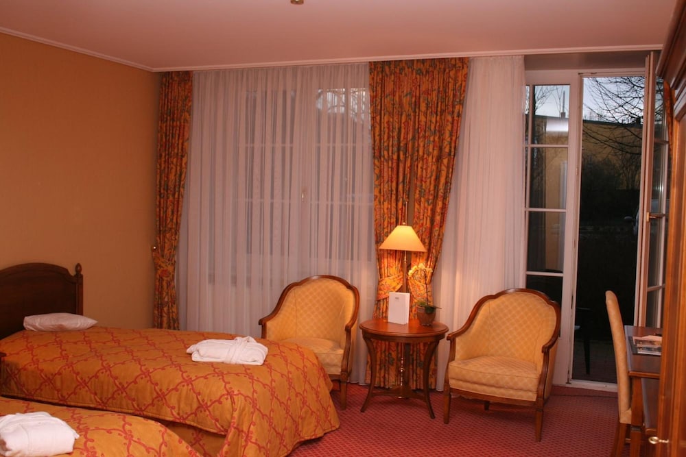Geniesser Hotel Altes Gymnasium 8/50