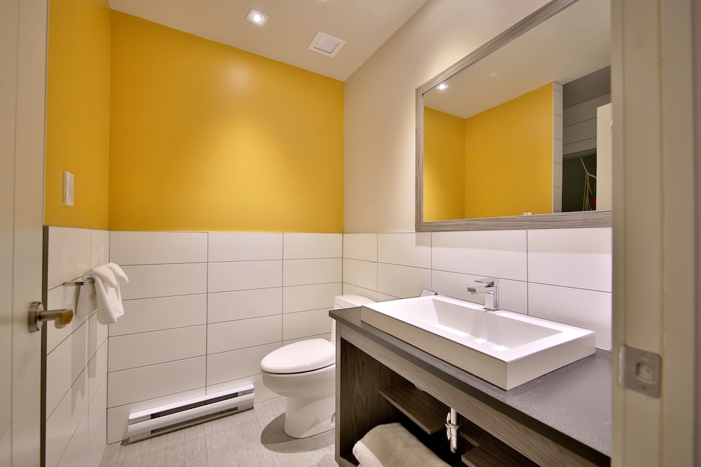 Hotel O Laval 30/33