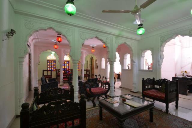 Rawla Mrignayani Palace 45/67