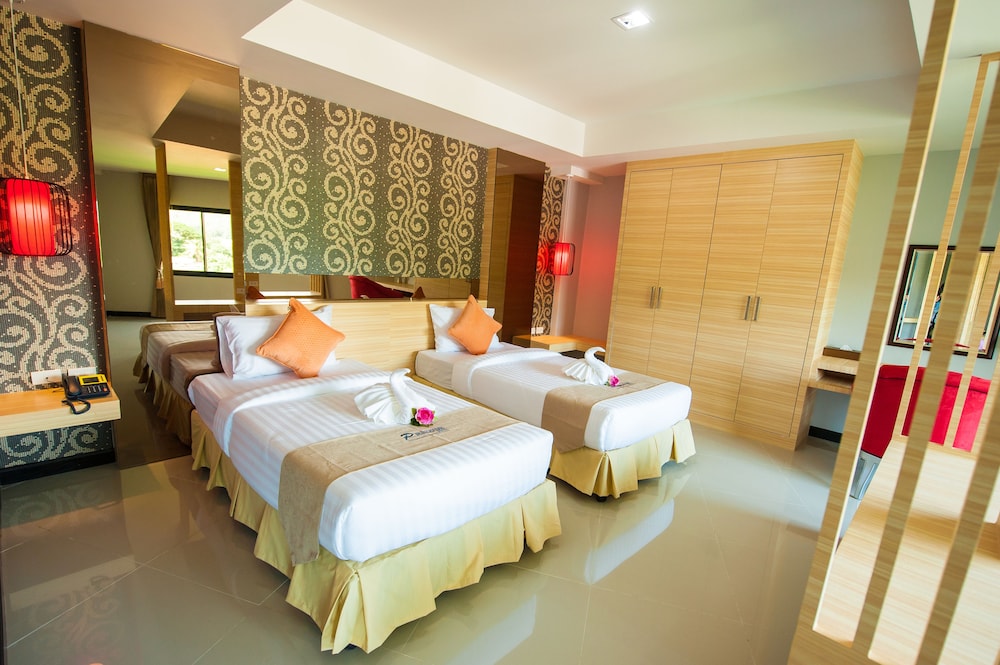 Prelude Hotel 30/69