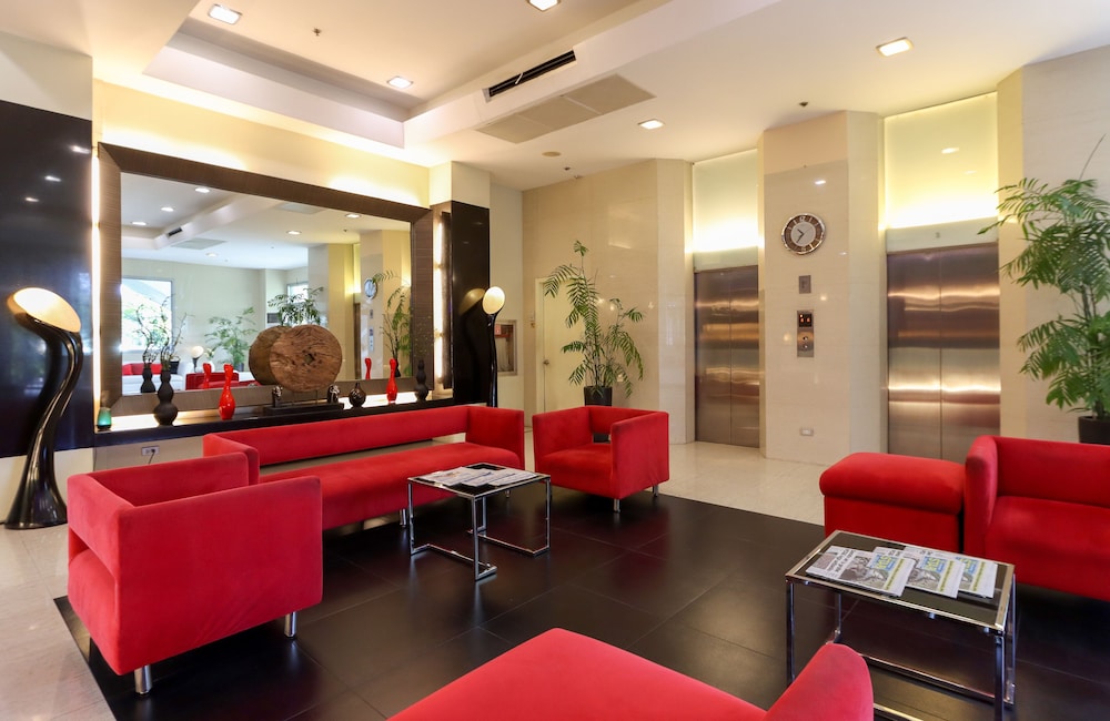 Paseo Premiere Hotel 33/42
