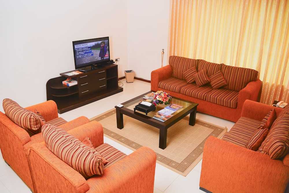 Unique Towers Luxury Boutique Suites 55/76