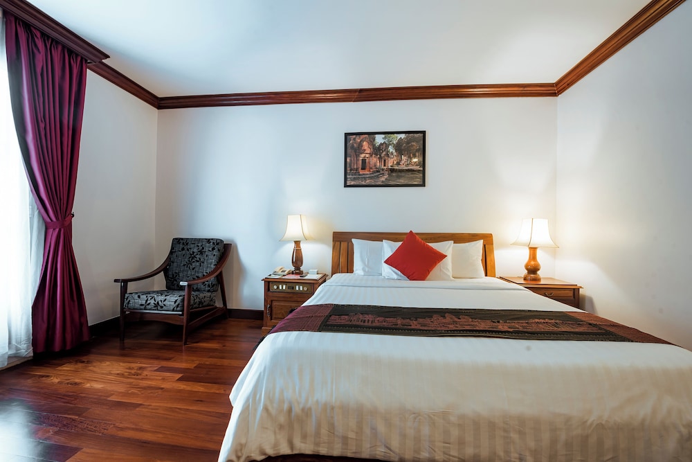Royal Crown Hotel & Spa 14/70