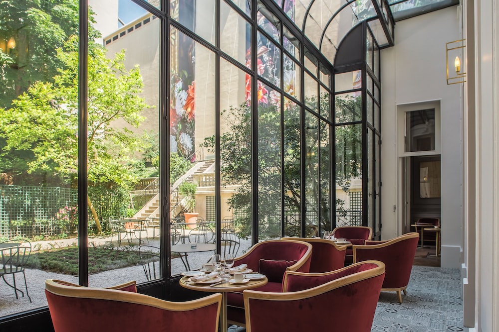 Hotel Alfred Sommier 58/77