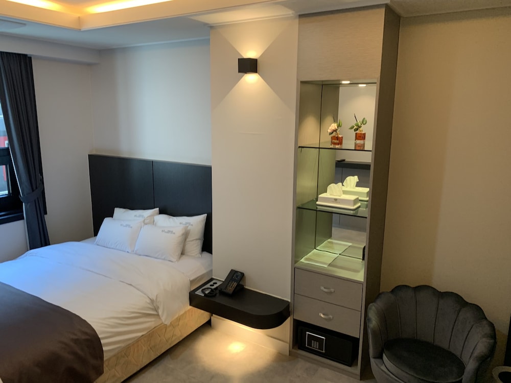 Browndot Hotel Sangmu 5/50