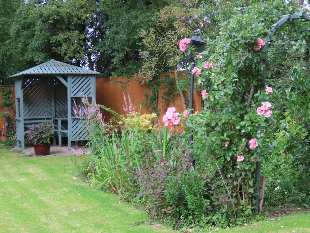 Church Villa B&amp;B 35/44