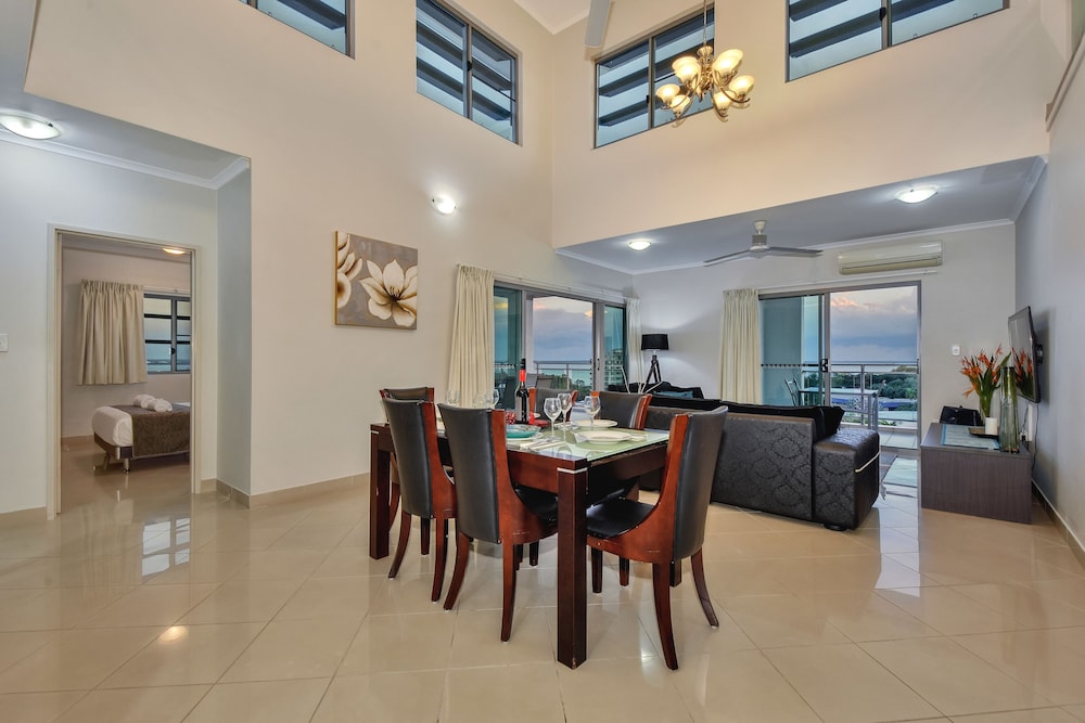 Argus Apartments Darwin 52/68