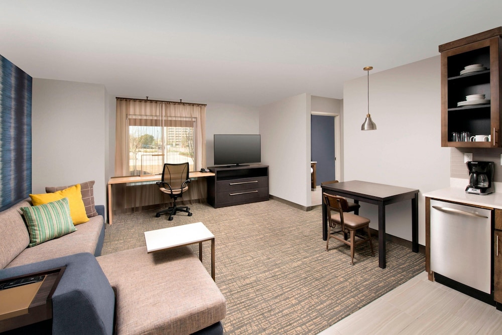 Residence Inn By Marriott New Orleans Elmwood 24/45