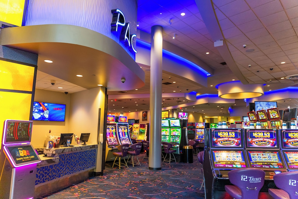 12 Tribes Omak Casino Hotel 39/49