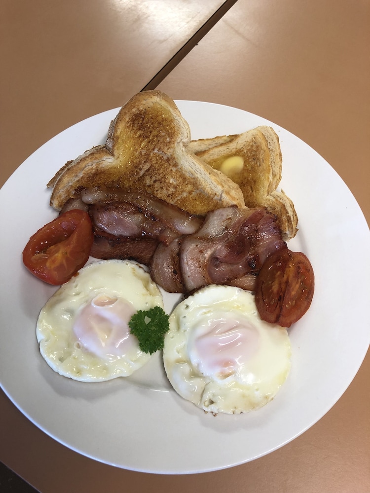 Bundaberg Spanish Motor Inn 15/33