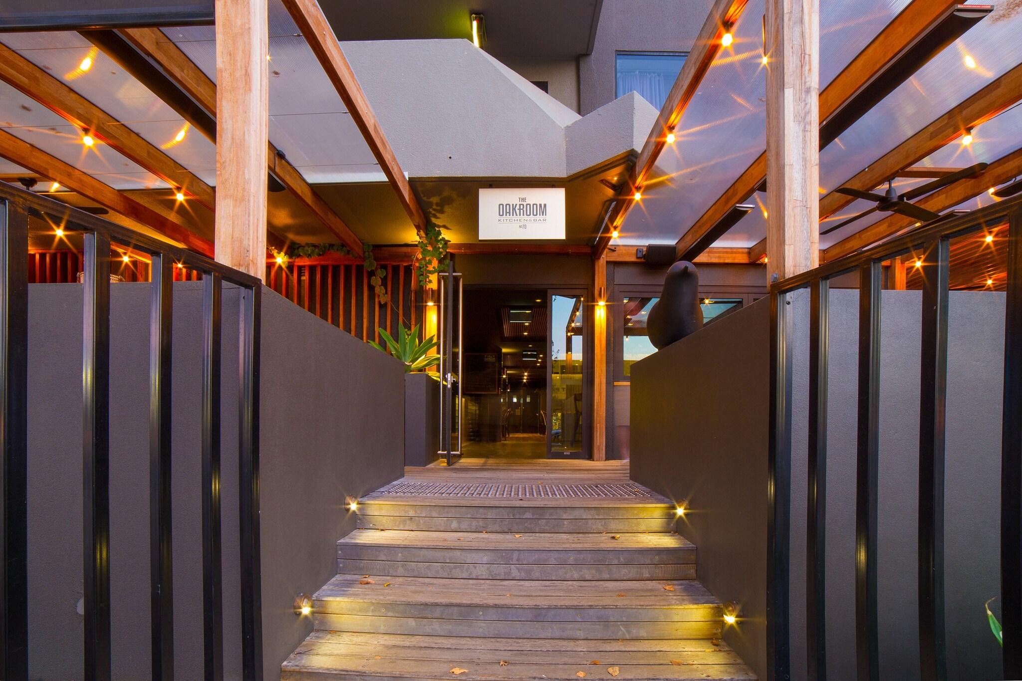 Townhouse Hotel 32/38