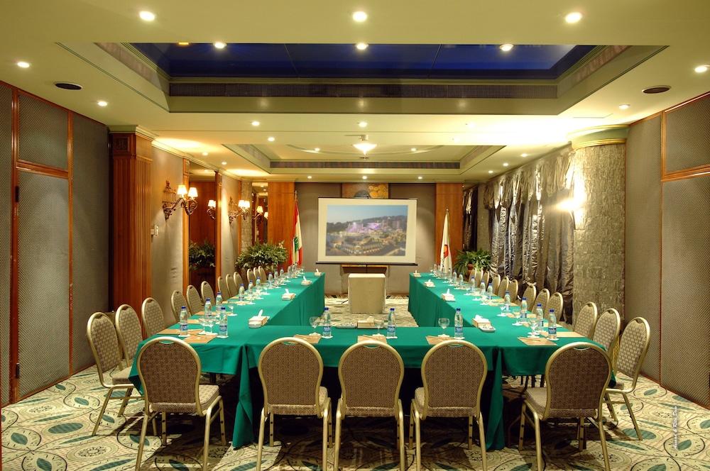 Regency Palace 61/71