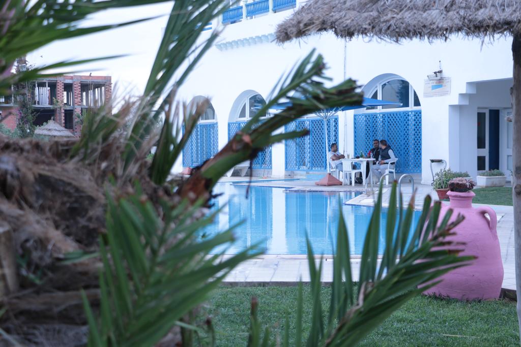 Le Khalife 24/29