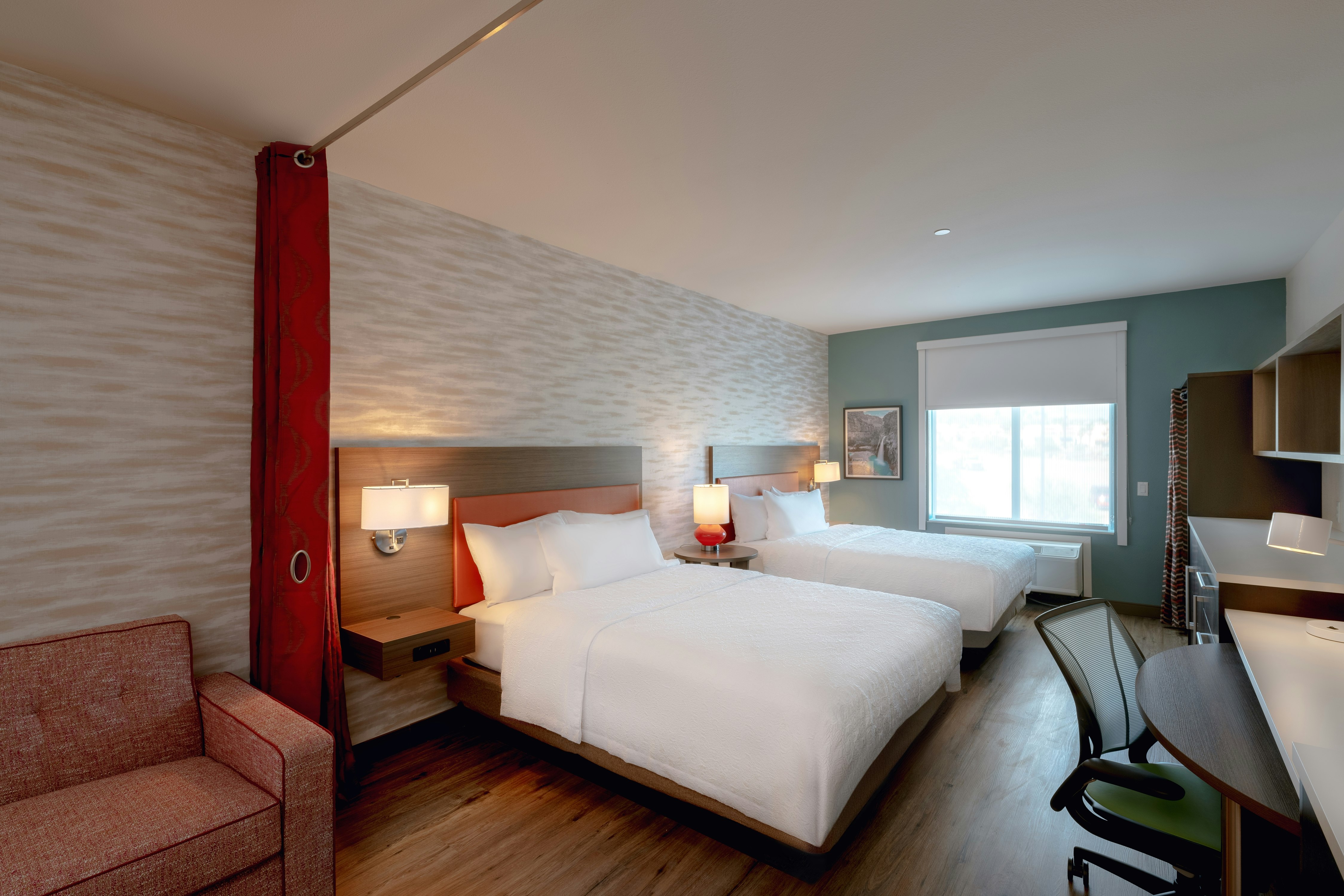 Room, 2 Queen Beds, Water View, Accessible