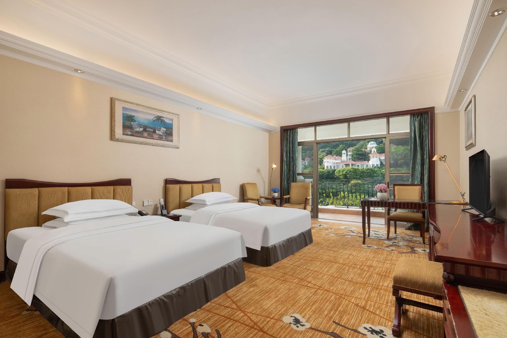 EXECUTIVE, TWIN BEDS