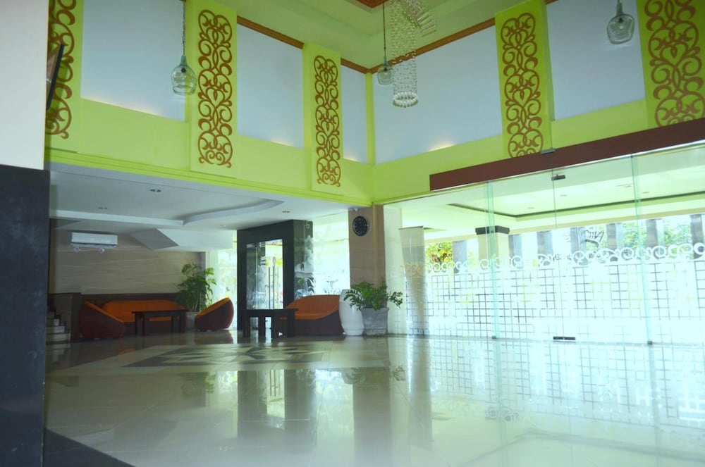 Nirmala Hotel And Convention Centre 12/66