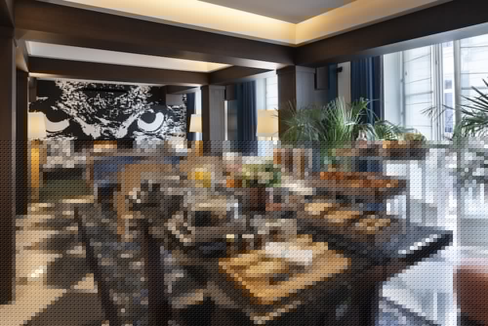 The Chess Hotel 39/44
