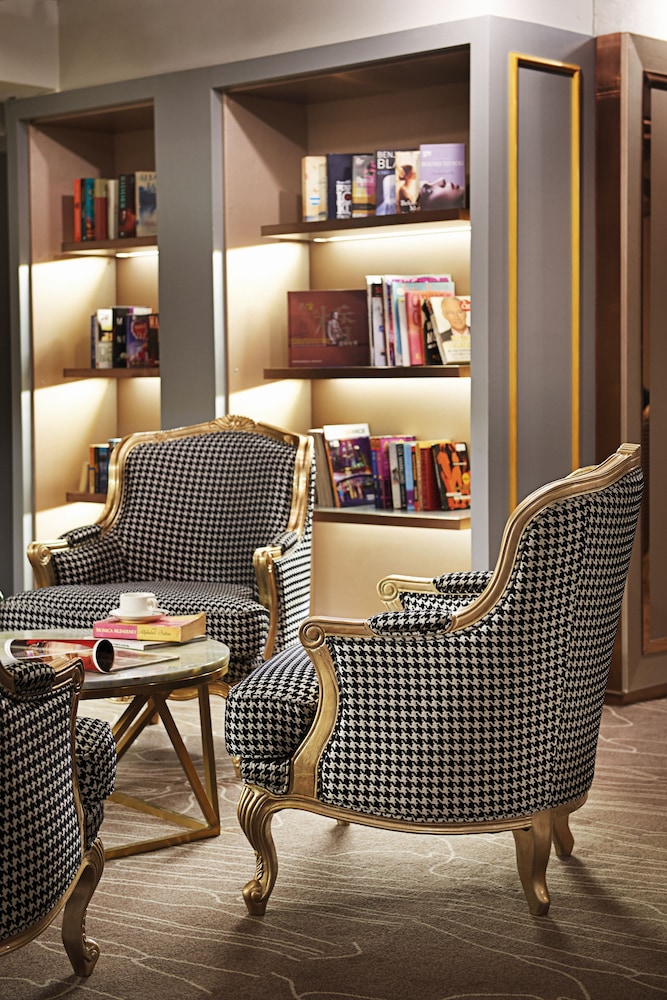 Cosmo Hotel Kuala Lumpur 34/46