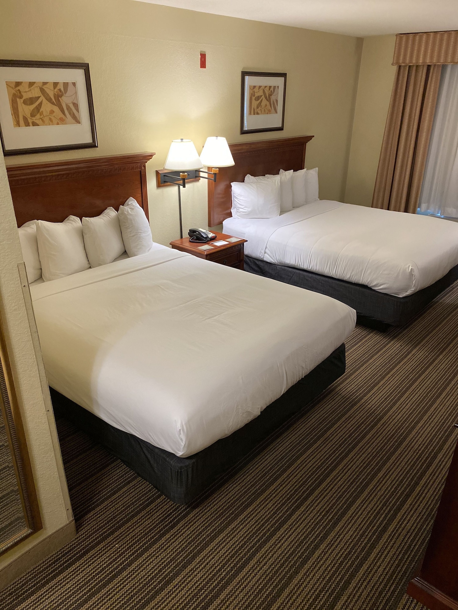 ROOM, 2 QUEEN BEDS