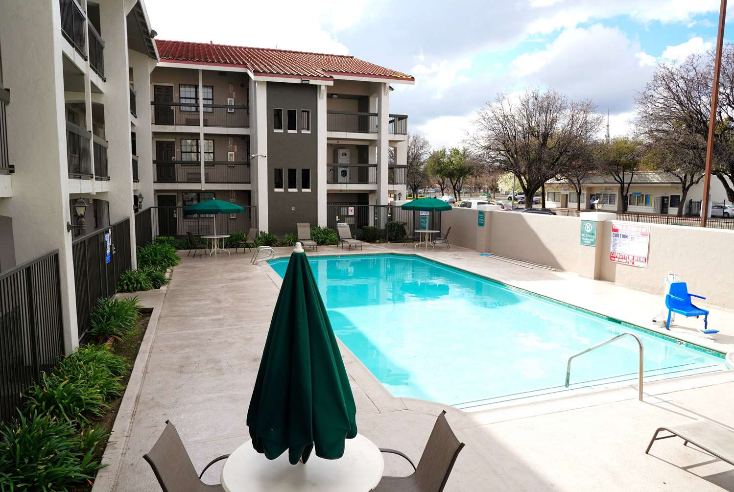 La Quinta Inn Fresno Yosemite 34/43