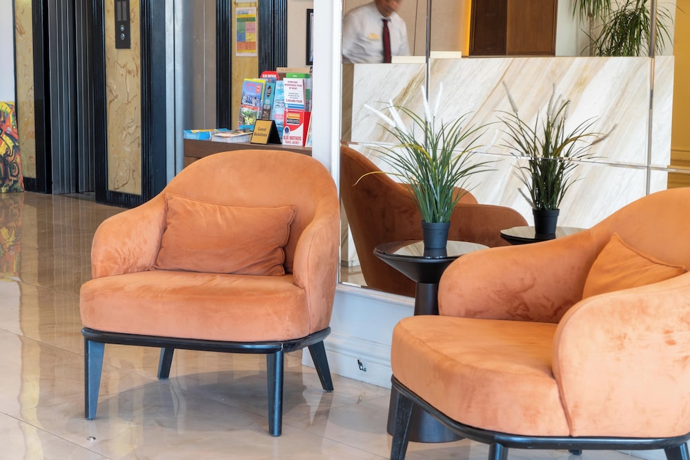 The Biancho Hotel Pera 52/73