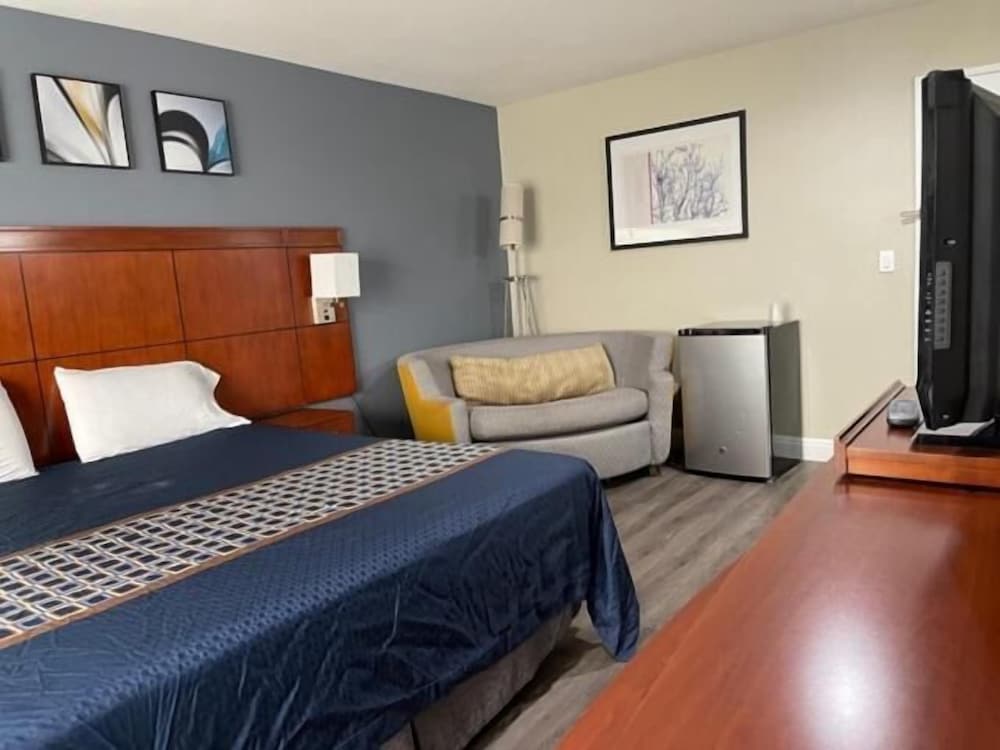 Bel Air Motor Hotel 7/15