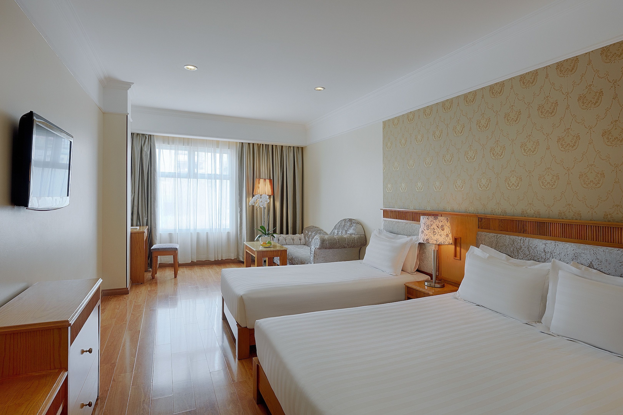 SIGNATURE, BEN THANH, DOUBLE BED