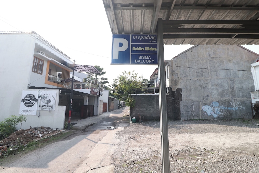 Bisma Balcony Homestay 56/64
