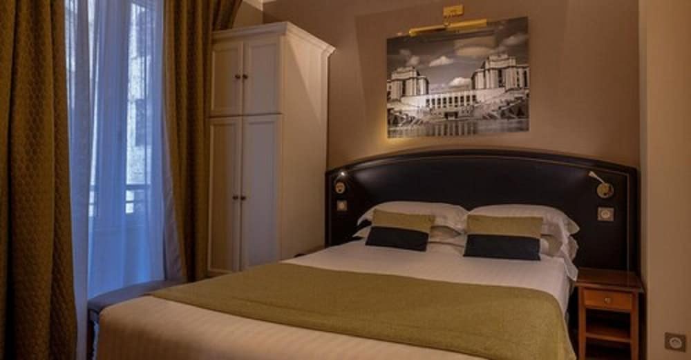 Best Western Au Trocadero 33/71