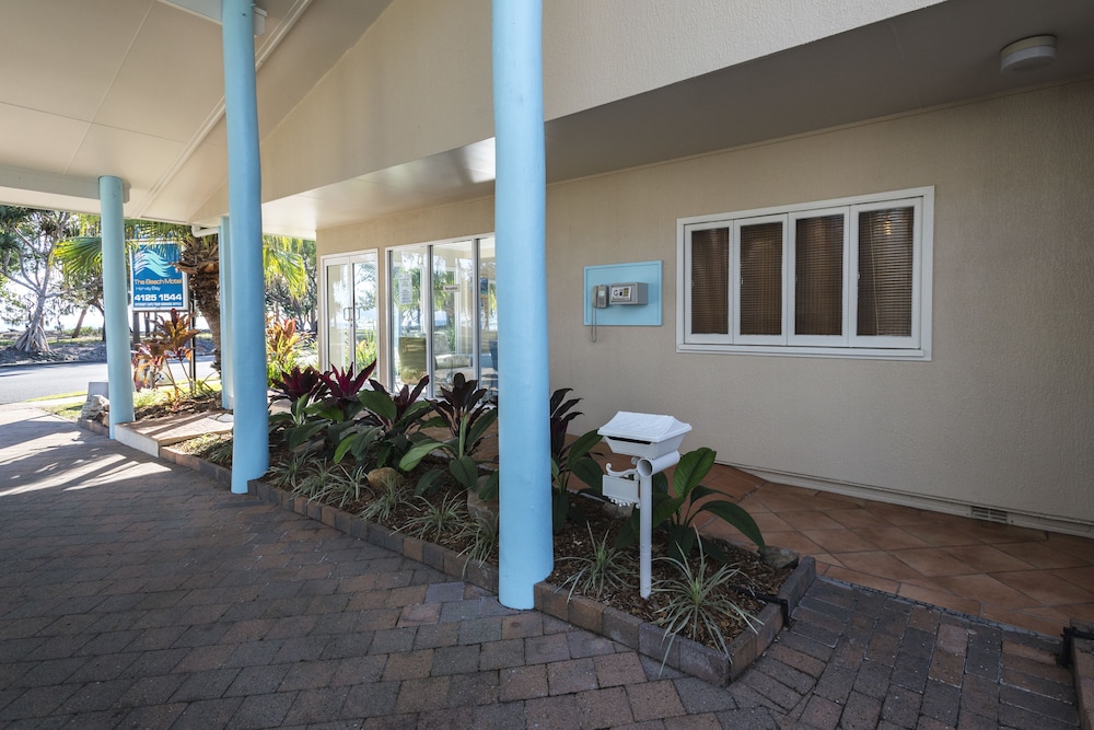 The Beach Motel Hervey Bay 63/72