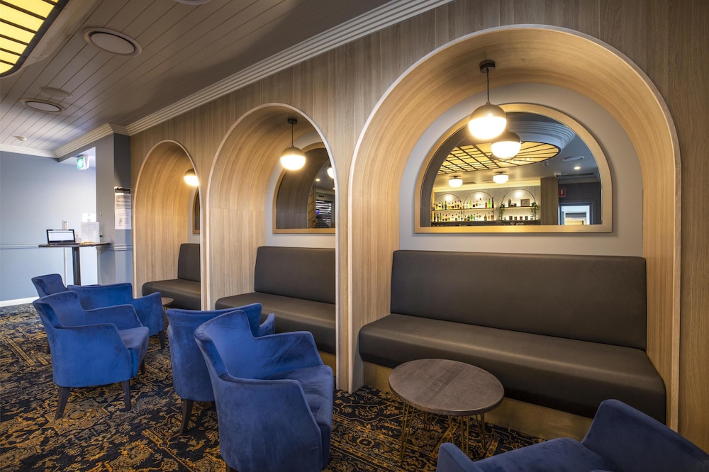 Pymble Hotel 28/50