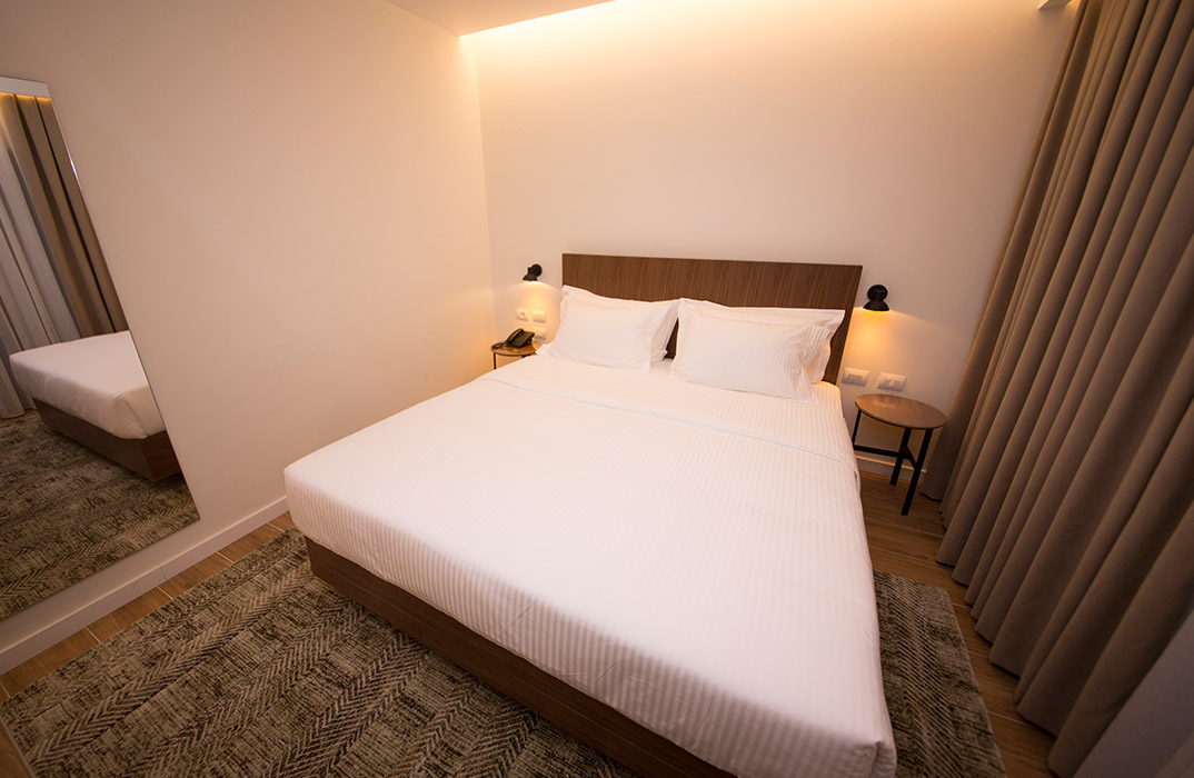 Room, Double or Twin Bed