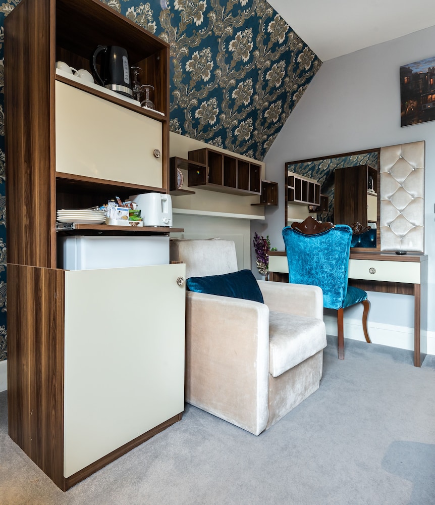 Vilenza Hotel 35/50