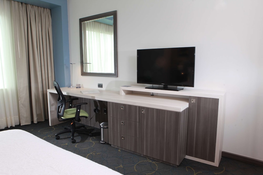 Hampton Inn Suites By Hilton Aguascalientes Airport 54/58